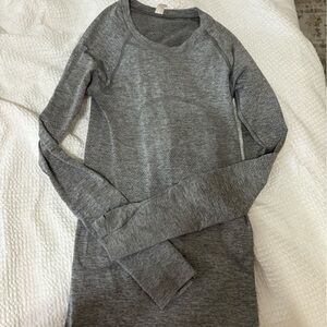 Swiftly Tech Long-Sleeve Shirt